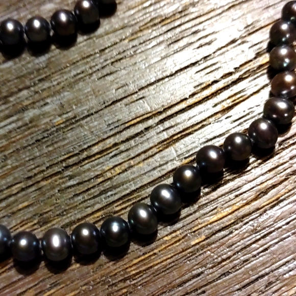 New Peacock Blue pearl Necklace - Picture 2 of 6